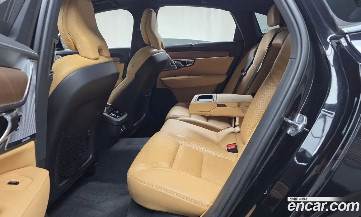 Volvo S90 2019 2.0 автомат (гидро), фото 18 Volvo S90 2019 2.0 автомат (гидро), фото 18