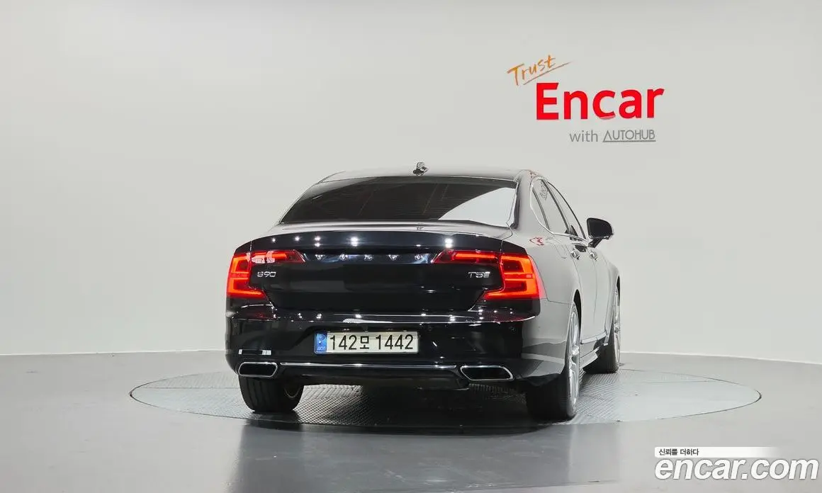 Volvo S90 2019 2.0 автомат (гидро), фото 4 Volvo S90 2019 2.0 автомат (гидро), фото 4