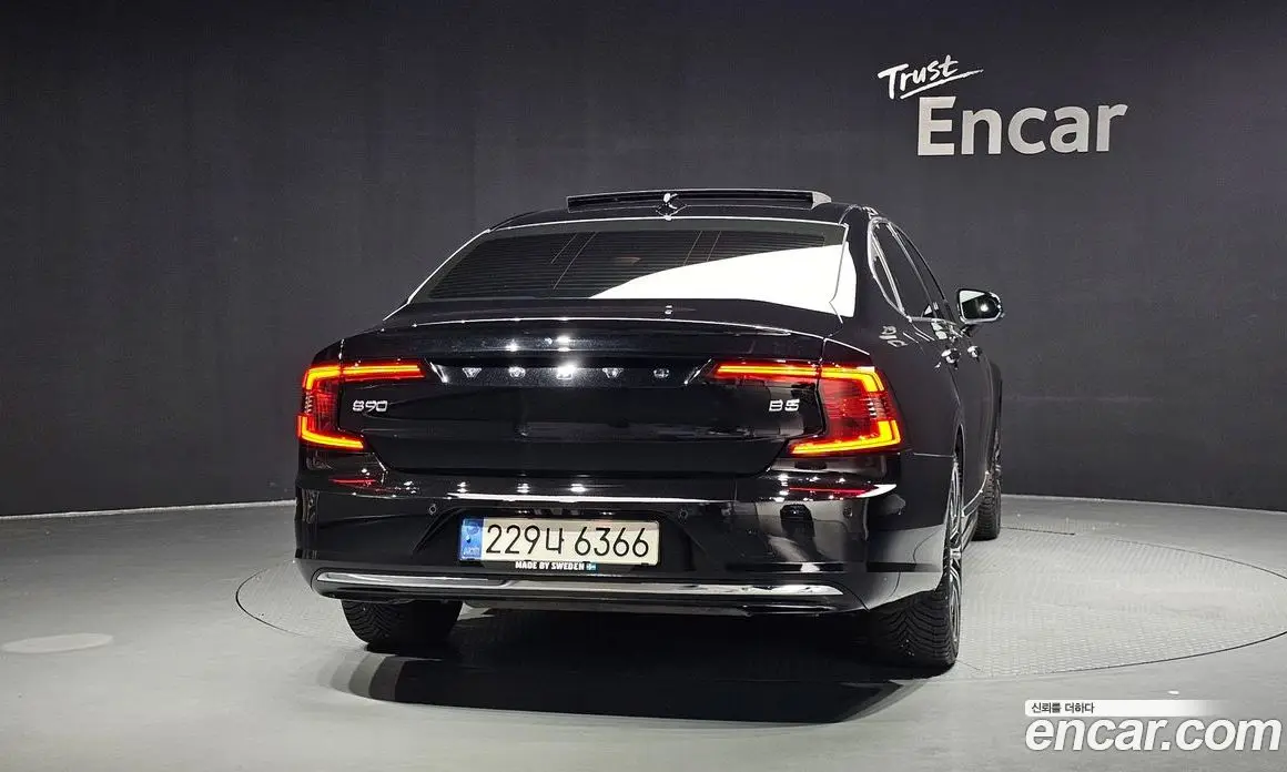 Volvo S90 2022 2.0 автомат (гидро), фото 4 Volvo S90 2022 2.0 автомат (гидро), фото 4