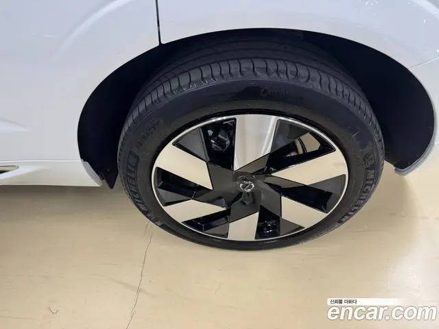 Volvo XC60 2024 2.0 автомат (гидро), миниатюра 5