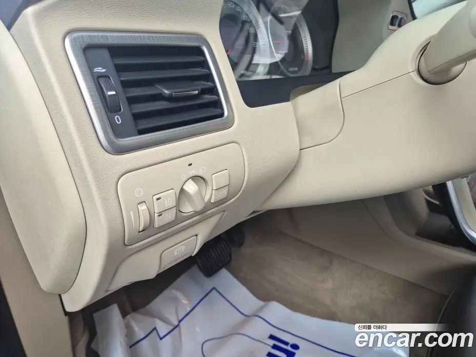 Volvo XC70 2011 2.4 автомат (гидро), фото 18 Volvo XC70 2011 2.4 автомат (гидро), фото 18