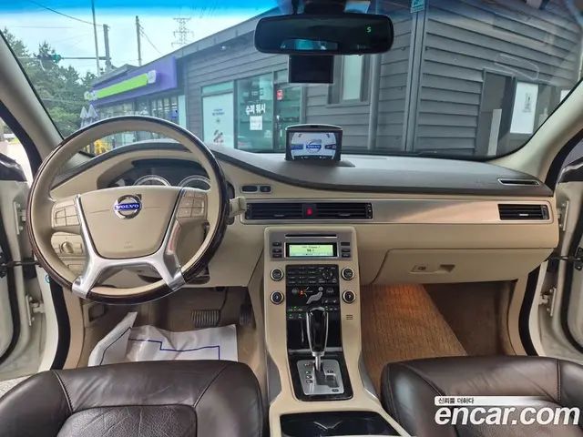 Volvo XC70 2011 2.4 автомат (гидро), миниатюра 10 Volvo XC70 2011 2.4 автомат (гидро), миниатюра 10