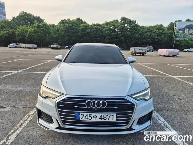 Audi A6 2021 2.0 автомат (гидро), миниатюра 1 Audi A6 2021 2.0 автомат (гидро), миниатюра 1