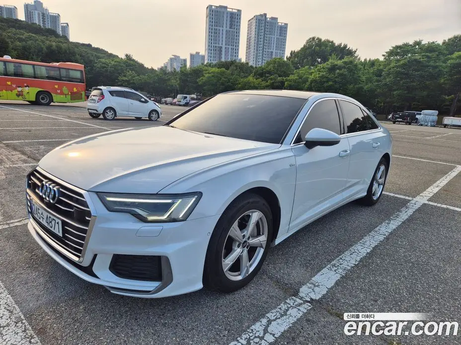 Audi A6 2021 2.0 автомат (гидро), фото 2 Audi A6 2021 2.0 автомат (гидро), фото 2