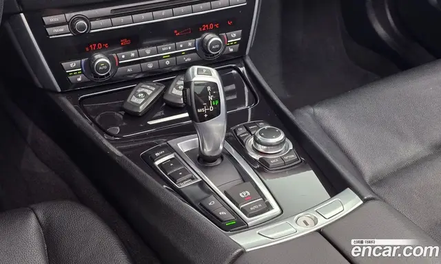 BMW 5 серия 2010 3.0 автомат (гидро), миниатюра 9