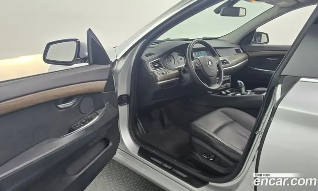 BMW 5 серия 2010 3.0 автомат (гидро), миниатюра 10