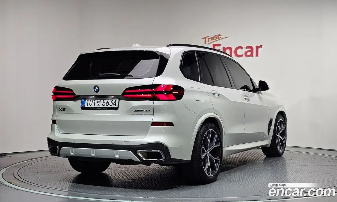 BMW X5 2025 3.0 автомат (гидро), фото 2