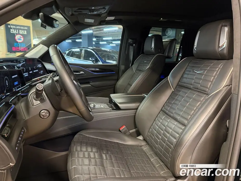 Cadillac Escalade 2023 6.2 автомат (гидро), фото 12