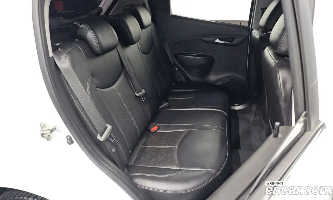 Chevrolet Spark 2017 1.0 автомат (гидро), фото 16