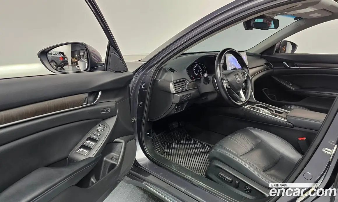 Honda Accord 2018 2.0 автомат (гидро), фото 10 Honda Accord 2018 2.0 автомат (гидро), фото 10