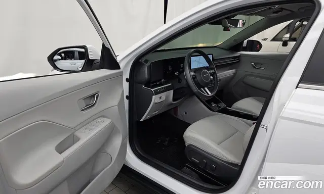 Hyundai Kona 2023 1.6 автомат (гидро), миниатюра 12