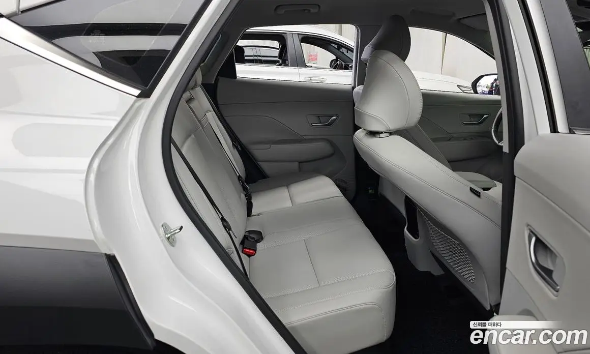 Hyundai Kona 2023 1.6 автомат (гидро), фото 17 Hyundai Kona 2023 1.6 автомат (гидро), фото 17