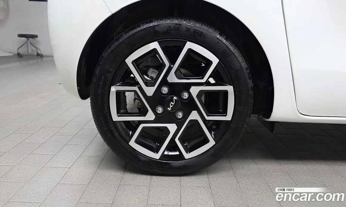 Kia Ray 2024 1.0 автомат (гидро), фото 4 Kia Ray 2024 1.0 автомат (гидро), фото 4