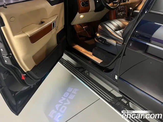Land Rover Range Rover 2009 4.2 автомат (гидро), миниатюра 12