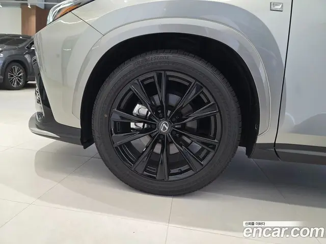 Lexus NX 2025 2.5 автомат (вариатор), миниатюра 5 Lexus NX 2025 2.5 автомат (вариатор), миниатюра 5