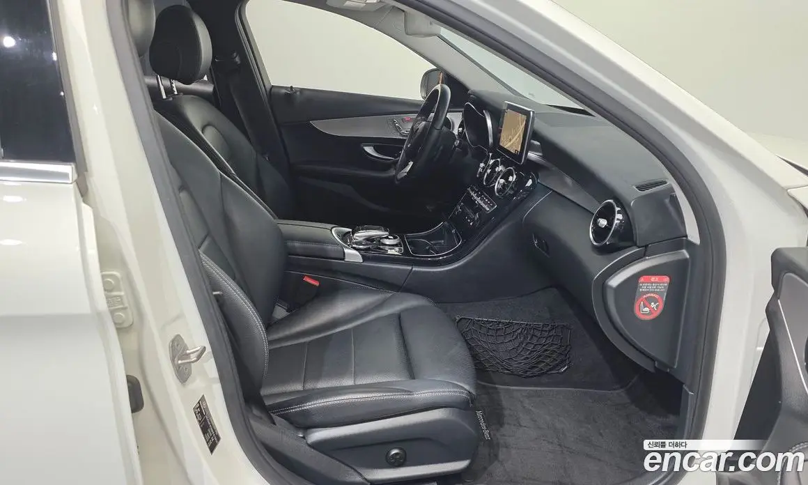 Mercedes-Benz C-Class 2016 2.0 автомат (гидро), фото 11 Mercedes-Benz C-Class 2016 2.0 автомат (гидро), фото 11