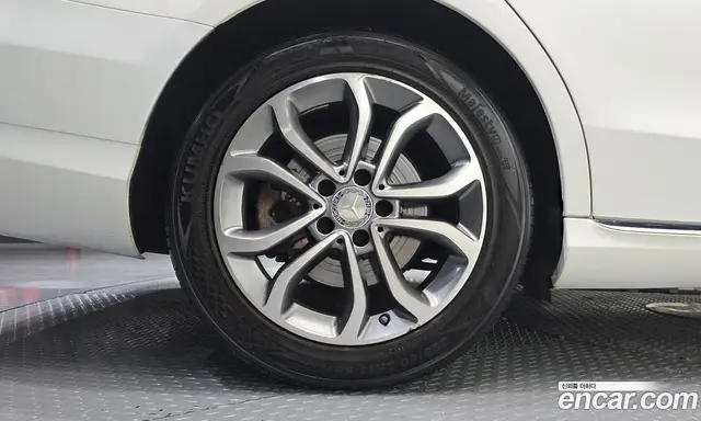 Mercedes-Benz C-Class 2016 2.0 автомат (гидро), миниатюра 5 Mercedes-Benz C-Class 2016 2.0 автомат (гидро), миниатюра 5
