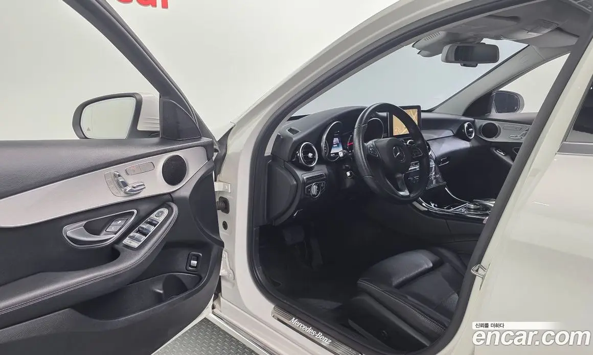 Mercedes-Benz C-Class 2016 2.0 автомат (гидро), фото 10 Mercedes-Benz C-Class 2016 2.0 автомат (гидро), фото 10