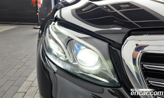 Mercedes-Benz E-Class 2019 1.9 автомат (гидро), миниатюра 8