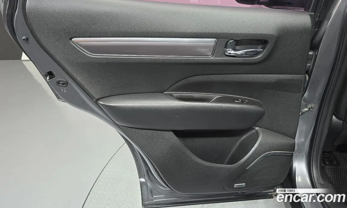 Renault (Samsung) QM6 2018 2.0 автомат (гидро), фото 15 Renault (Samsung) QM6 2018 2.0 автомат (гидро), фото 15