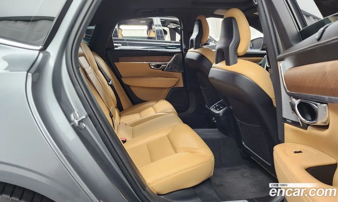 Volvo S90 2019 2.0 автомат (гидро), фото 12 Volvo S90 2019 2.0 автомат (гидро), фото 12