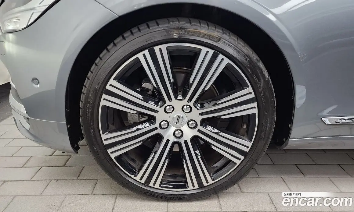Volvo S90 2019 2.0 автомат (гидро), фото 5 Volvo S90 2019 2.0 автомат (гидро), фото 5