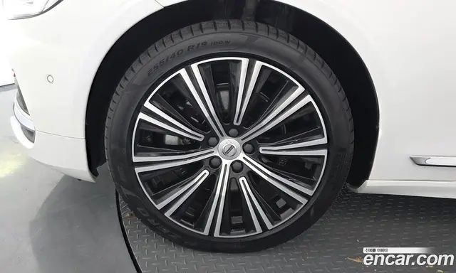 Volvo S90 2023 2.0 автомат (гидро), миниатюра 5 Volvo S90 2023 2.0 автомат (гидро), миниатюра 5