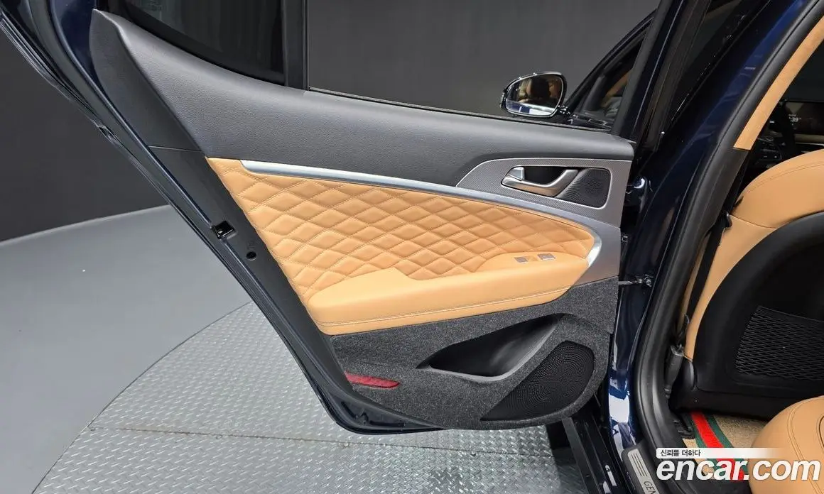 Genesis G70 2020 2.0 автомат (гидро), фото 15 Genesis G70 2020 2.0 автомат (гидро), фото 15