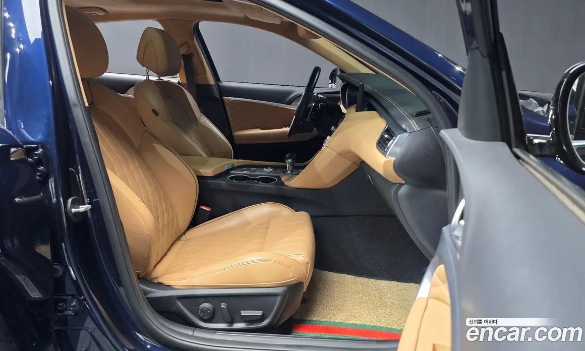 Genesis G70 2020 2.0 автомат (гидро), фото 17 Genesis G70 2020 2.0 автомат (гидро), фото 17