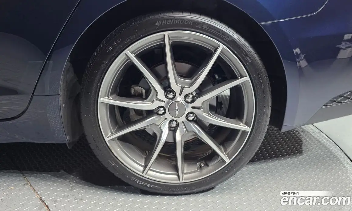 Genesis G70 2020 2.0 автомат (гидро), фото 7 Genesis G70 2020 2.0 автомат (гидро), фото 7