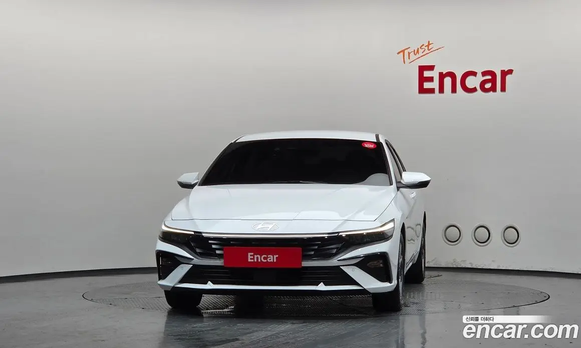 Hyundai Avante 2025 1.6 автомат (гидро), фото 3