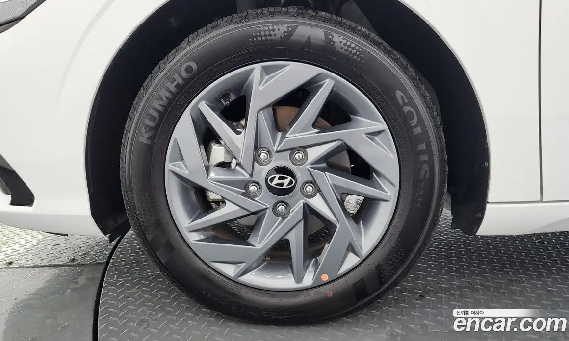 Hyundai Avante 2025 1.6 автомат (гидро), фото 5