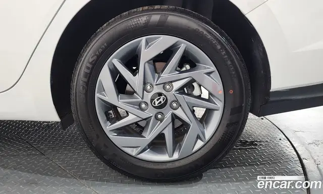 Hyundai Avante 2025 1.6 автомат (гидро), миниатюра 7