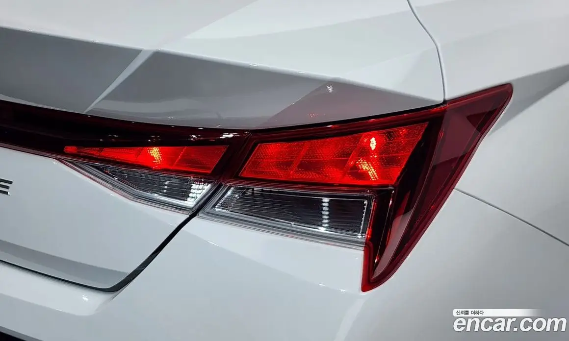 Hyundai Avante 2025 1.6 автомат (гидро), фото 9