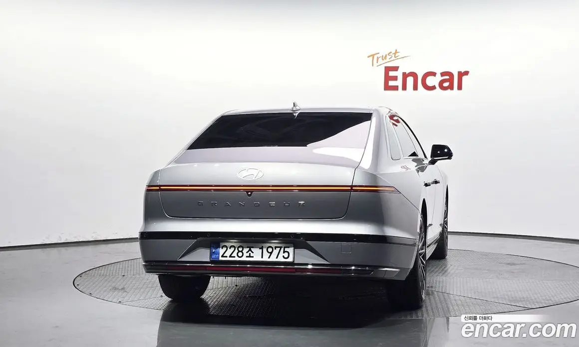 Hyundai Grandeur 2024 1.6 автомат (гидро), фото 3 Hyundai Grandeur 2024 1.6 автомат (гидро), фото 3
