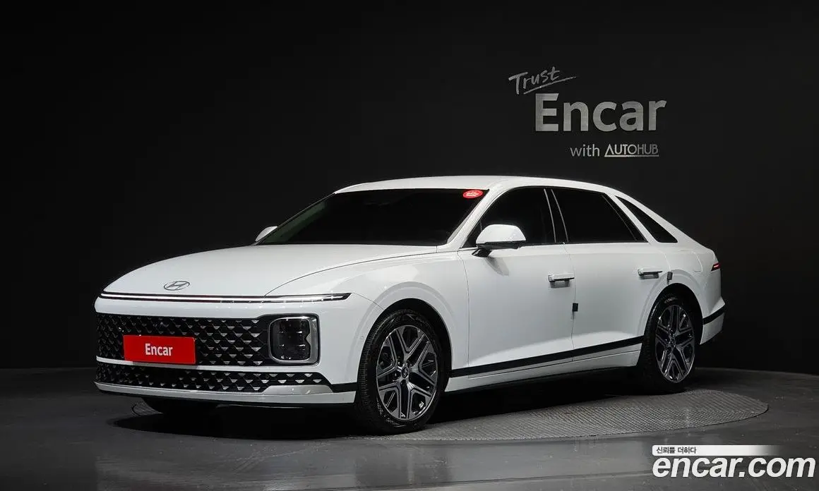 Hyundai Grandeur 2025 1.6 автомат (гидро), фото 1 Hyundai Grandeur 2025 1.6 автомат (гидро), фото 1