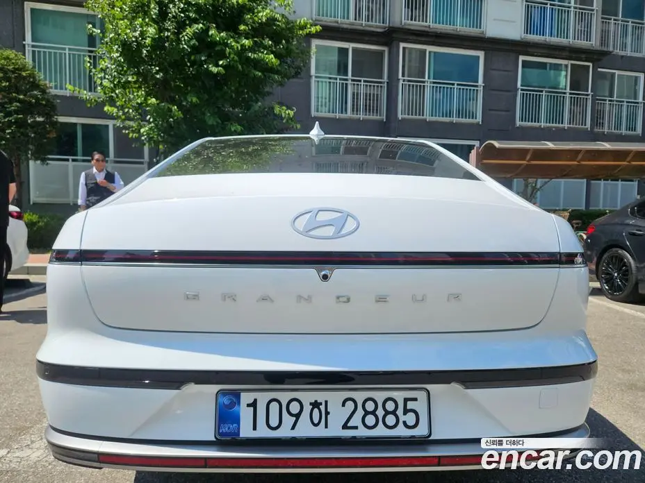 Hyundai Grandeur 2026 1.6 автомат (гидро), фото 4 Hyundai Grandeur 2026 1.6 автомат (гидро), фото 4