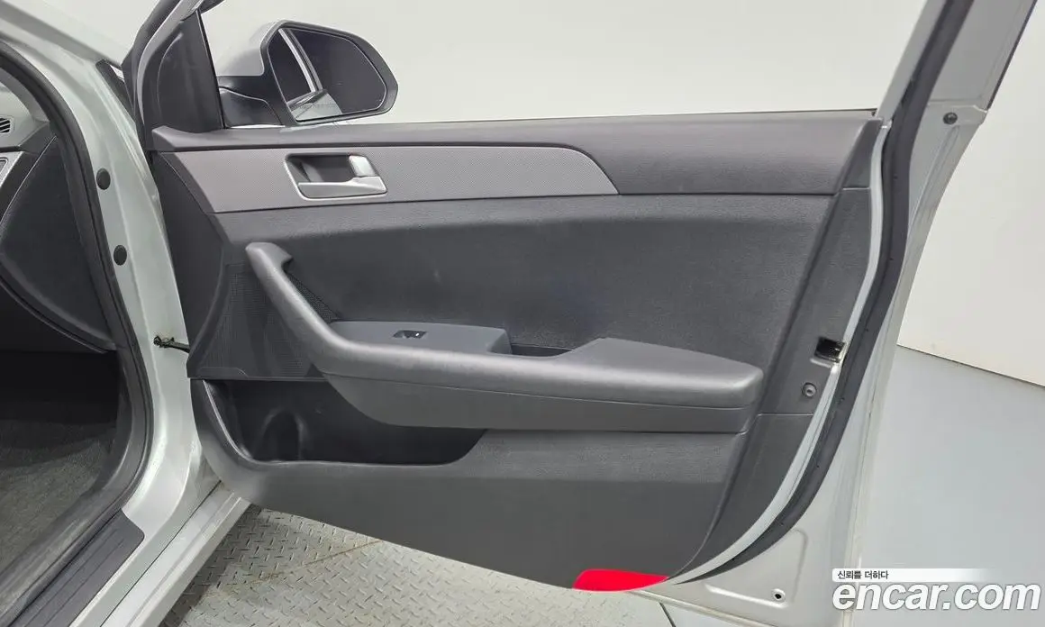 Hyundai Sonata 2014 2.0 автомат (гидро), фото 14 Hyundai Sonata 2014 2.0 автомат (гидро), фото 14