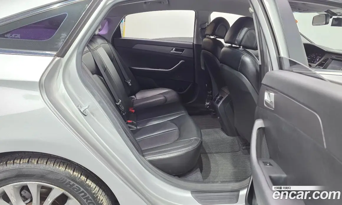 Hyundai Sonata 2014 2.0 автомат (гидро), фото 17 Hyundai Sonata 2014 2.0 автомат (гидро), фото 17