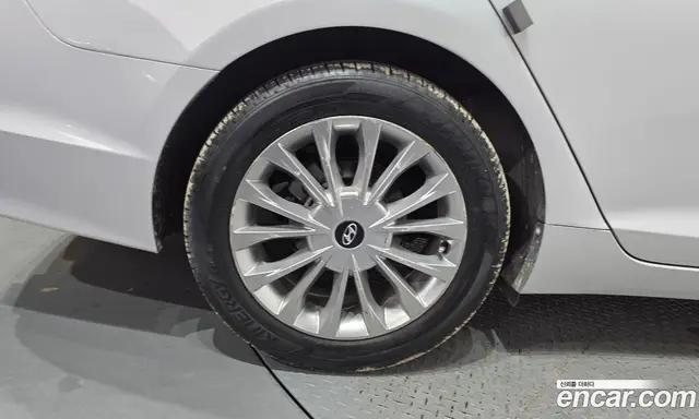 Hyundai Sonata 2014 2.0 автомат (гидро), миниатюра 5 Hyundai Sonata 2014 2.0 автомат (гидро), миниатюра 5