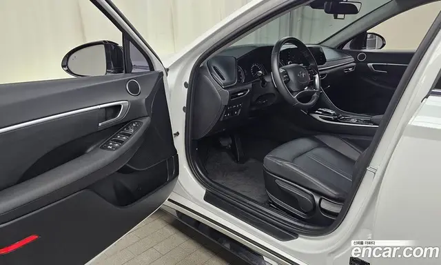 Hyundai Sonata 2021 2.0 автомат (гидро), миниатюра 10 Hyundai Sonata 2021 2.0 автомат (гидро), миниатюра 10