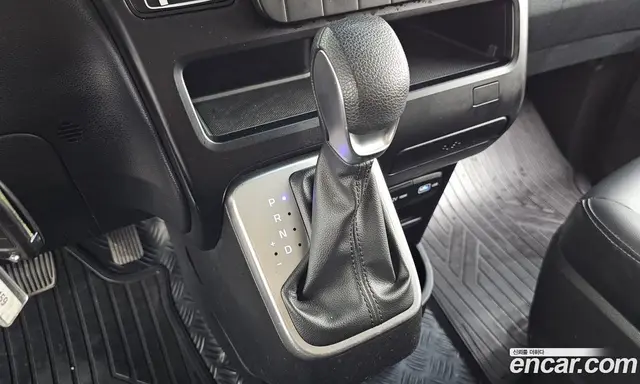 Hyundai Staria 2023 2.2 автомат (гидро), миниатюра 12