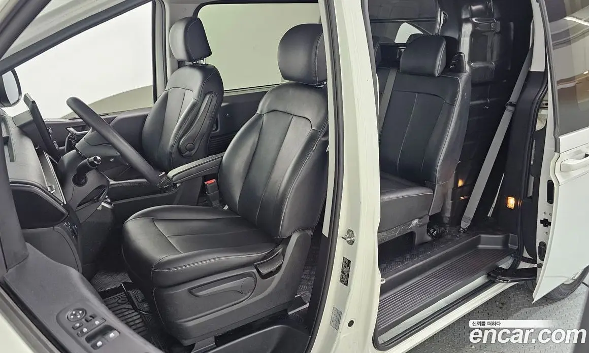 Hyundai Staria 2023 2.2 автомат (гидро), фото 13 Hyundai Staria 2023 2.2 автомат (гидро), фото 13