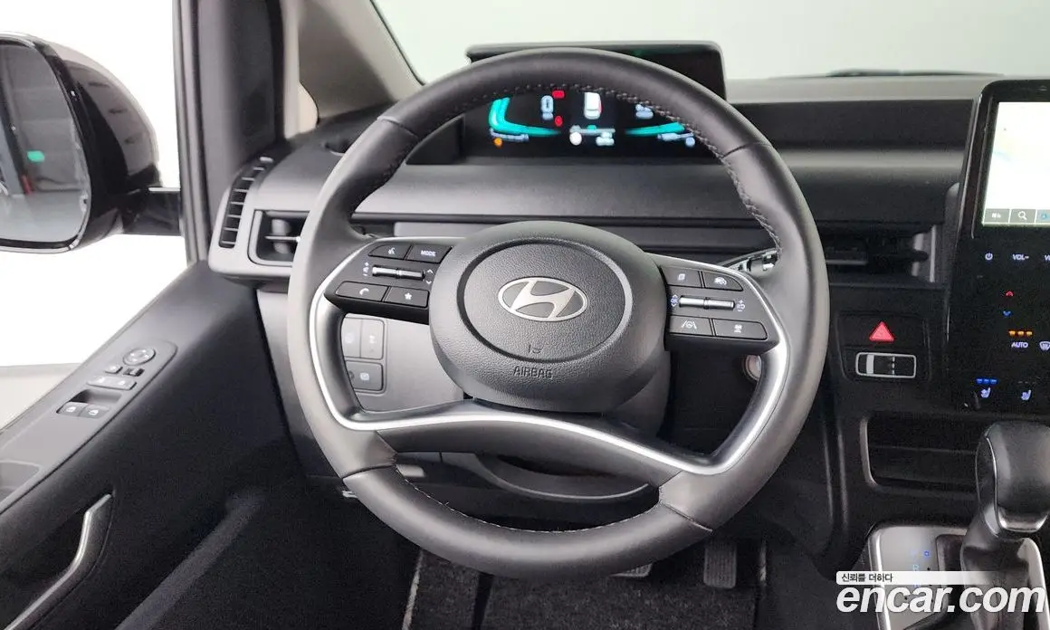 Hyundai Staria 2025 1.6 автомат (гидро), фото 18 Hyundai Staria 2025 1.6 автомат (гидро), фото 18