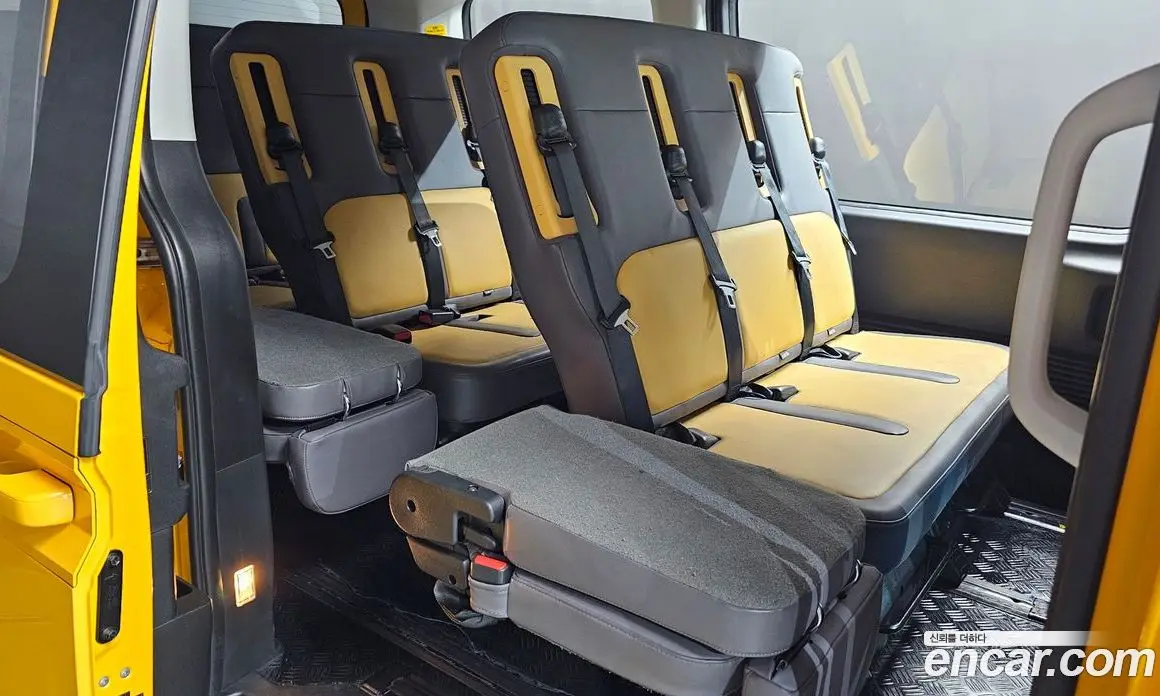 Hyundai Staria 2025 3.5 автомат (гидро), фото 17 Hyundai Staria 2025 3.5 автомат (гидро), фото 17