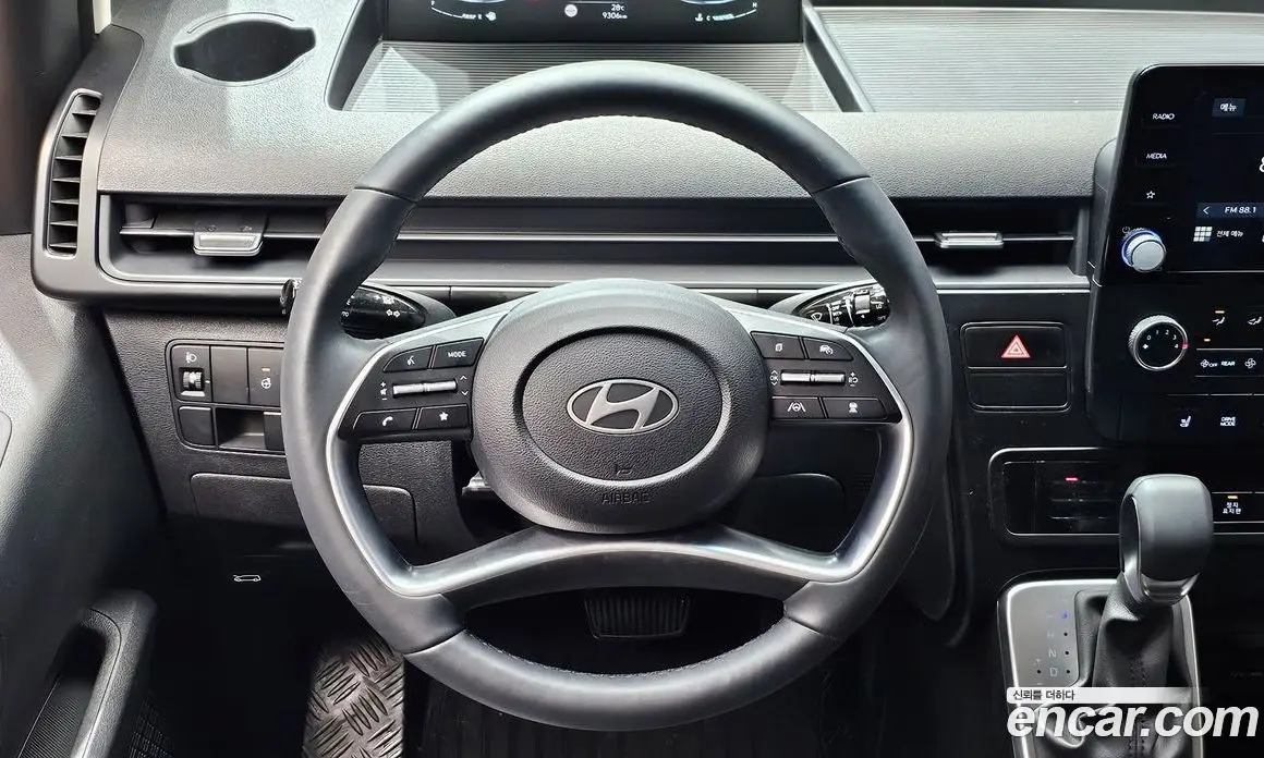 Hyundai Staria 2025 3.5 автомат (гидро), фото 19 Hyundai Staria 2025 3.5 автомат (гидро), фото 19