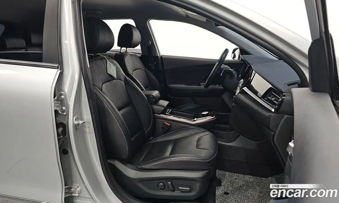 Kia Niro 2021 0.2 автомат (гидро), фото 13 Kia Niro 2021 0.2 автомат (гидро), фото 13