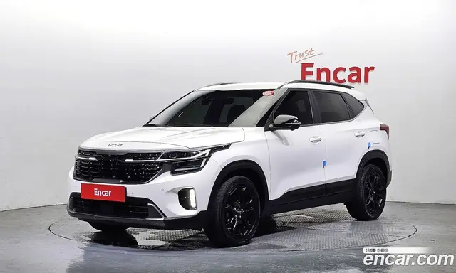 Kia Seltos 2023 1.6 автомат (гидро), миниатюра 1 Kia Seltos 2023 1.6 автомат (гидро), миниатюра 1