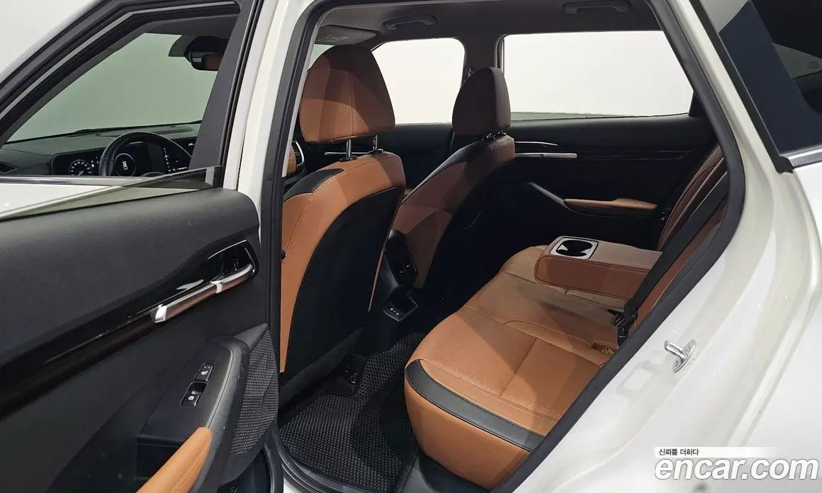 Kia Seltos 2023 1.6 автомат (гидро), фото 18 Kia Seltos 2023 1.6 автомат (гидро), фото 18