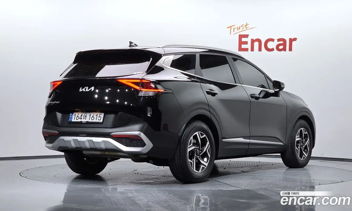 Kia Sportage 2022 1.6 автомат (гидро), фото 1 Kia Sportage 2022 1.6 автомат (гидро), фото 1